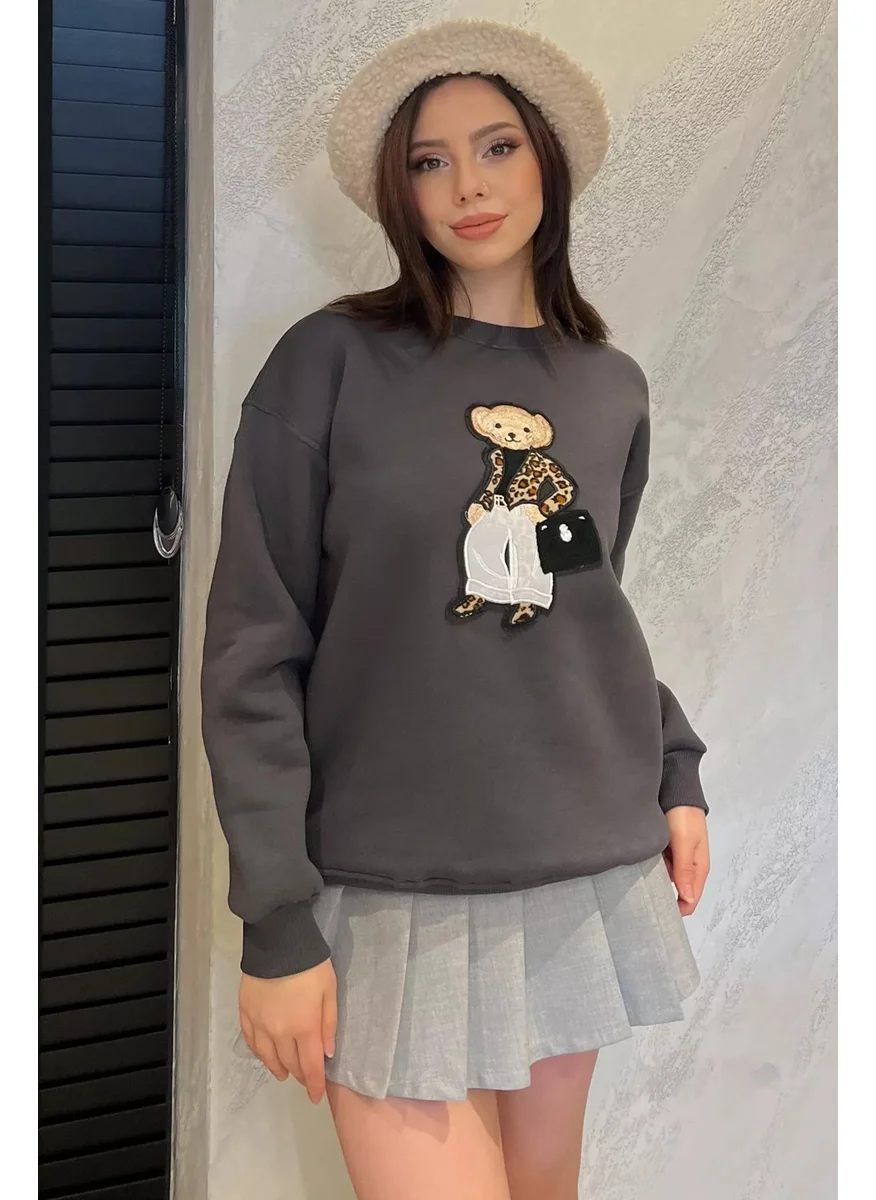 Gülseli Women's Crew Neck Applique Sweatshirt (Applique Bears May Come Different)