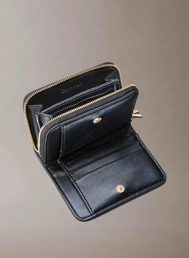 CALVIN KLEIN Leather Medium Zip Wallet - Image 3