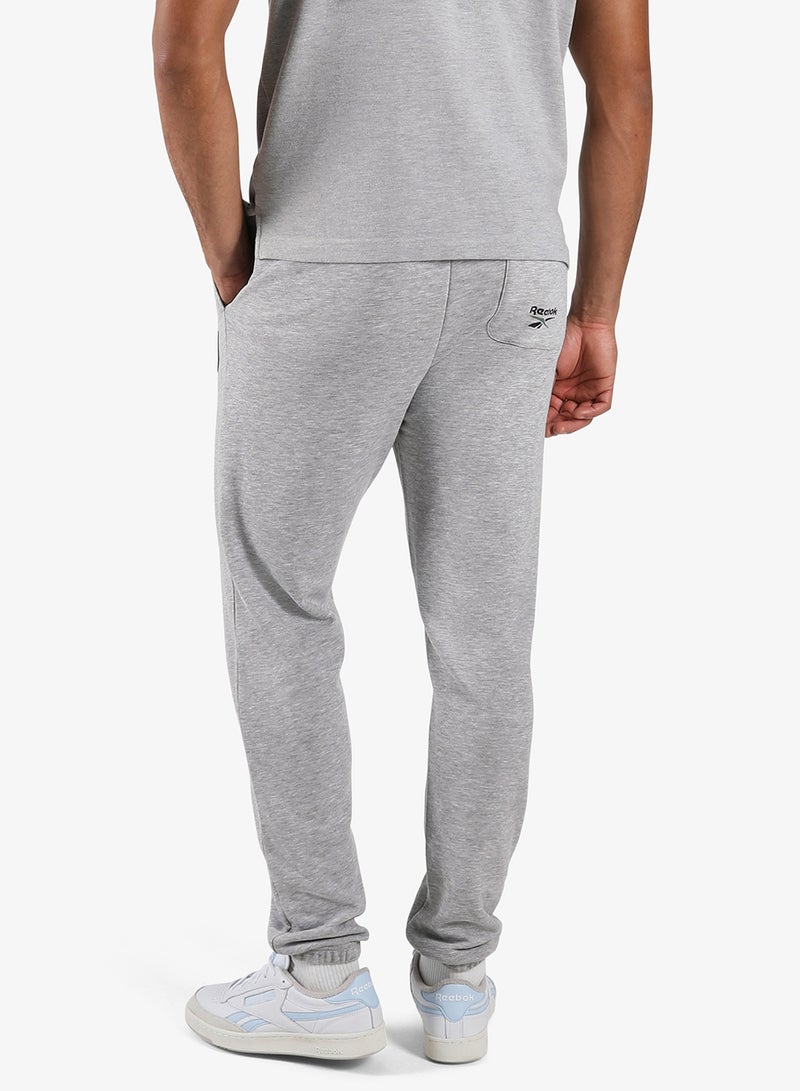 ريبوك بنطال جوجر لاون كلوب من نسيج التيري الفرنسي - Image 2