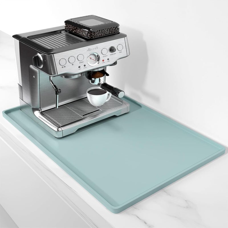 Rnivvi حصيرة قهوة من السيليكون من ، مقاس 16" x 24"، مقاومة للماء وذات حافة مرتفعة، مناسبة لملحقات محطة آلة الإسبريسو، وسادة لتزيين البار، لون أخضر داكن - Image 1