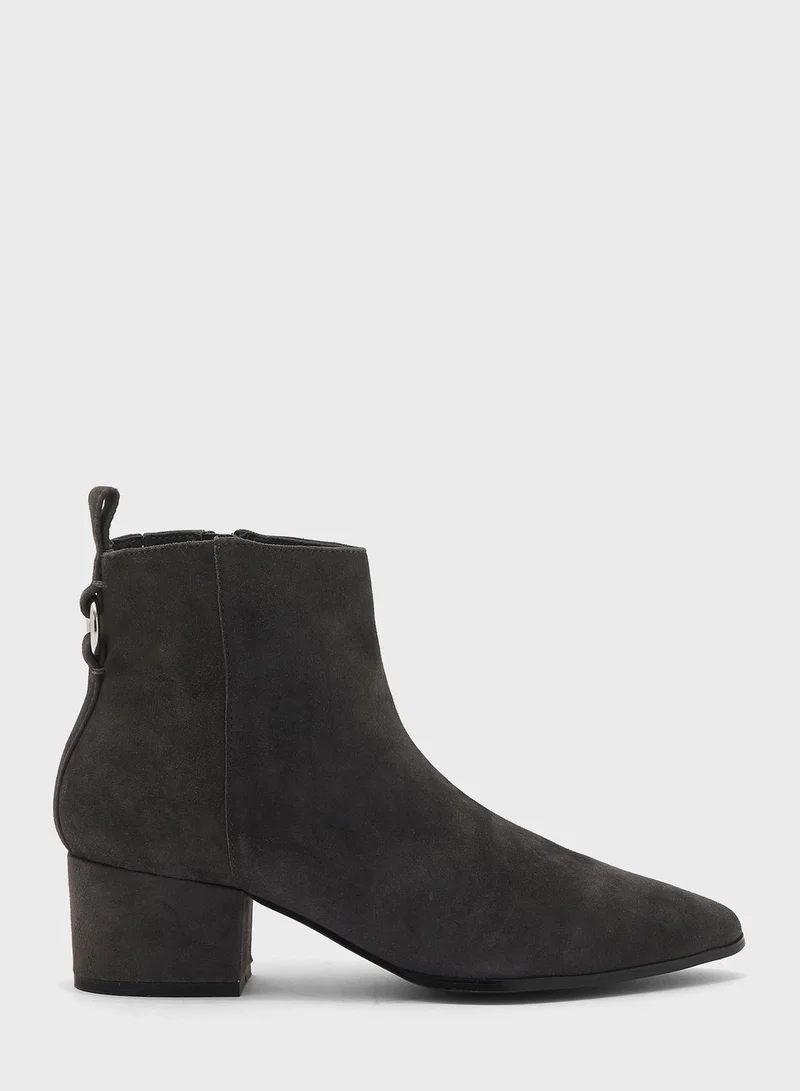 STEVE MADDEN Clover Ankle Boots