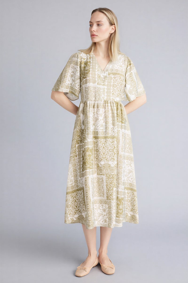 ديفاكتو فستان نص كم مطبوع بقصة A كم فراشة بياقة V - Image 2