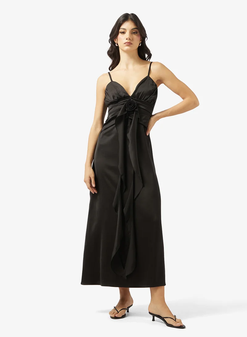 جينجر Strappy Ruffle Waterfall Slip Dress