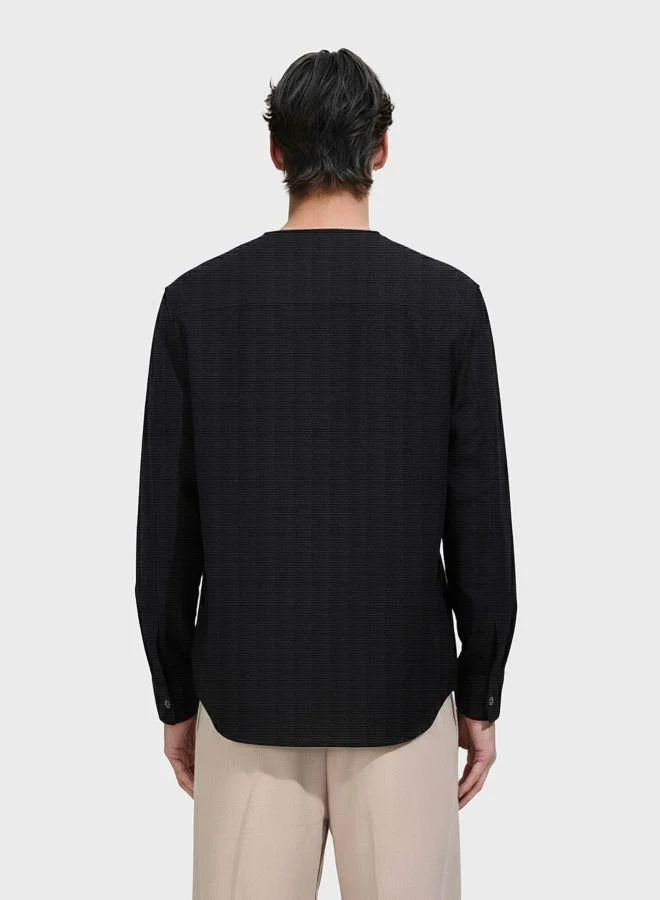 The Indian Garage Co Men Relaxed Fit Solid Collarless Full Sleeves Shirt