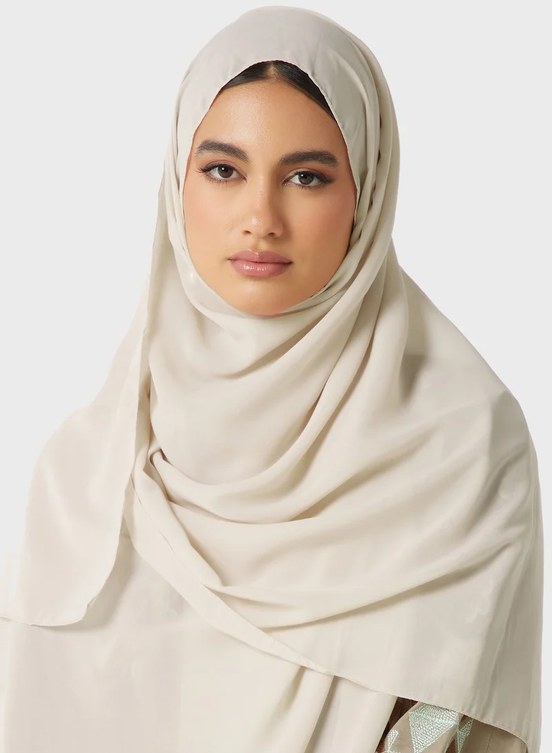 hayas closet Embroidered Collar Detail Abaya