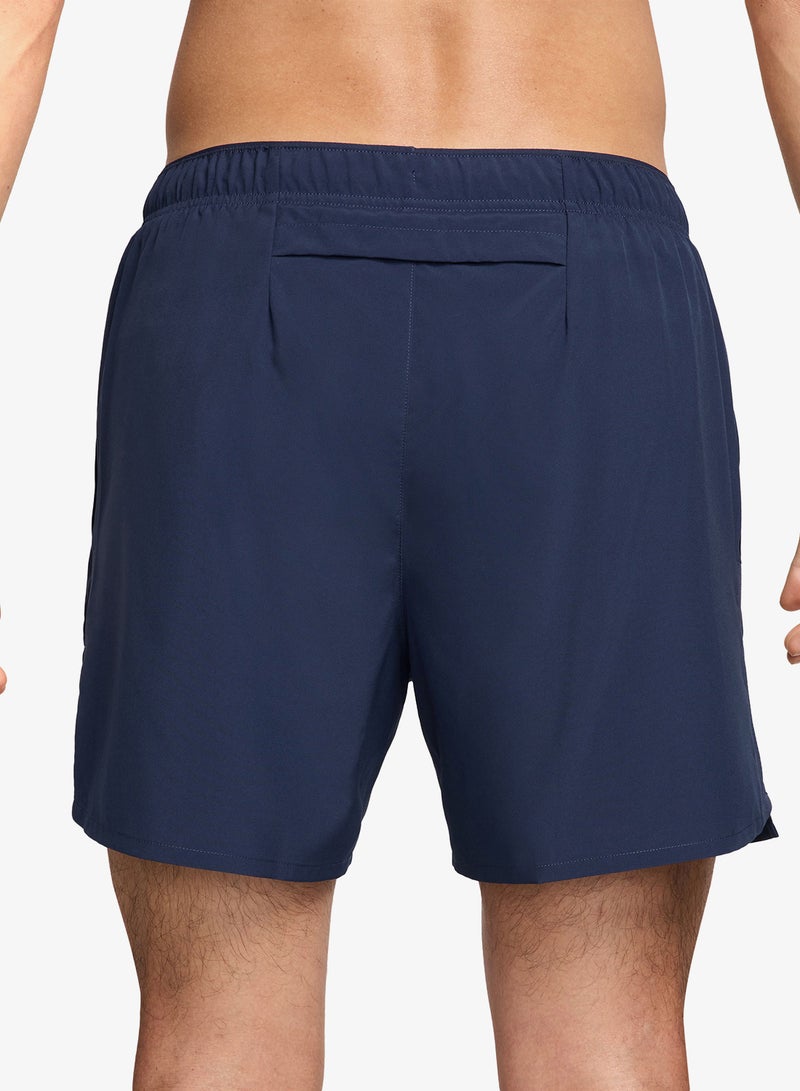 نايكي شورت تشالنجر دراي فيت  في  مقاس  بوصات - Image 2