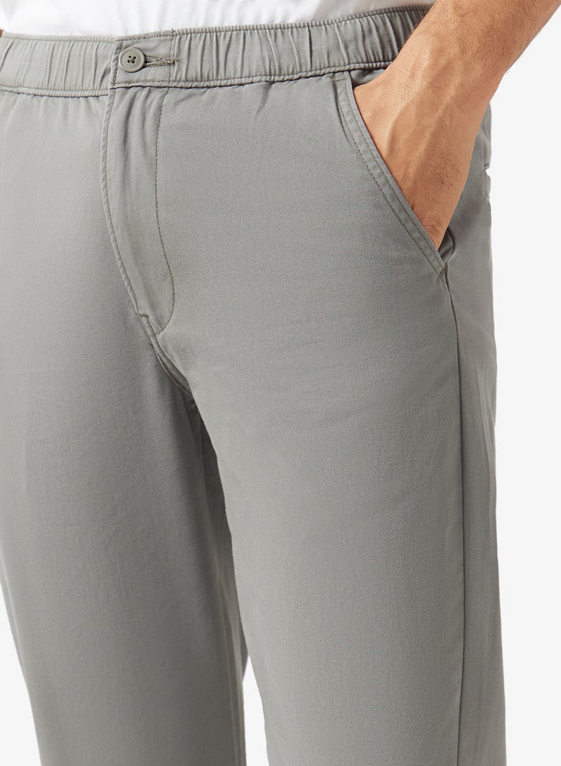 Levi's Pull-On Relaxed Straight Pants - Image 4