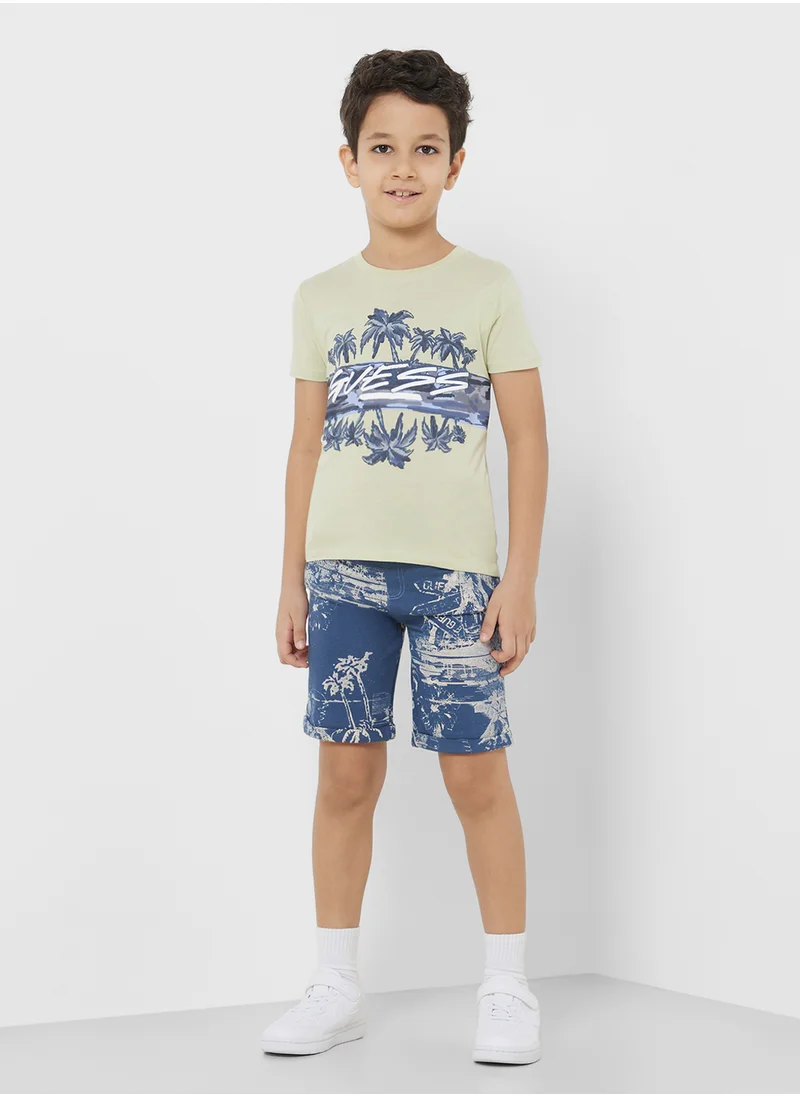 جس Infant Logo T-Shirt & Shorts Set