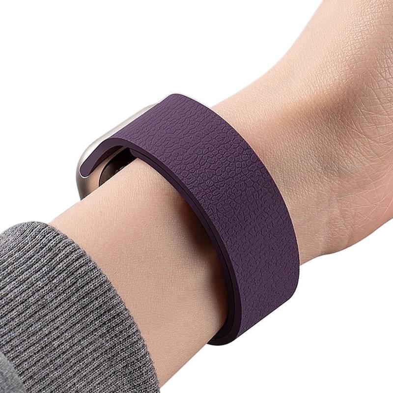سوار ساعة ذكية سوار رياضي من السيليكون متوافق مع Apple Watch بملاءمة قابلة للتعديل وحزام بديل للاستخدام اليومي باللون أسود قابل للتعديل للاستخدام المنزلي للسفر - Image 5
