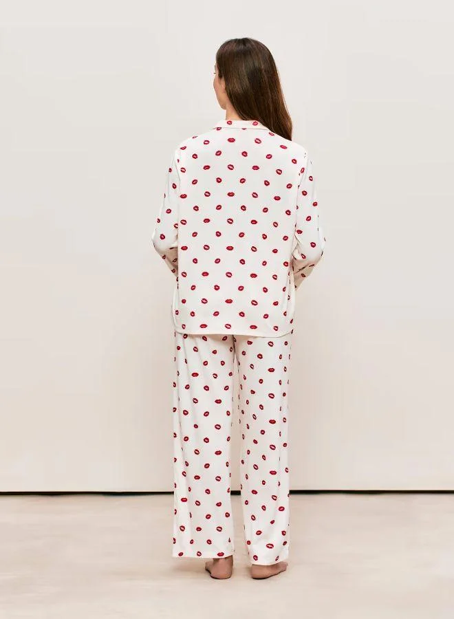 UNDIZ White Ribbed jersey shirt with lip print for Women | Best Price UAE