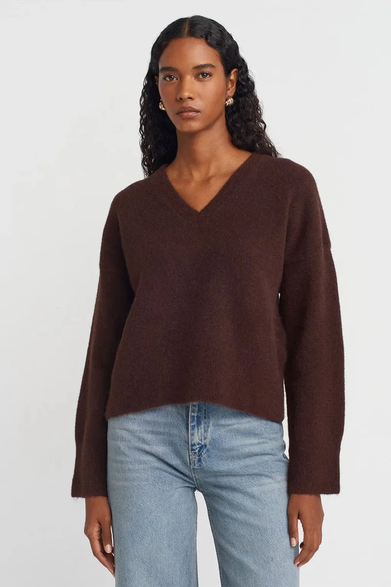 DILVIN Women's V-neck Ribbed Knit Sweater