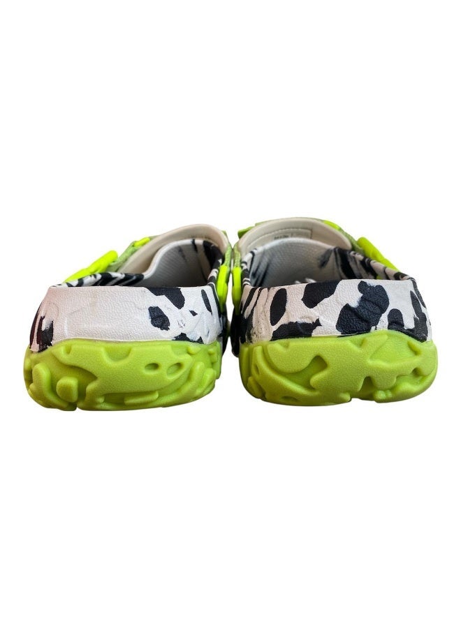 Crocs are comfortable - Image 3