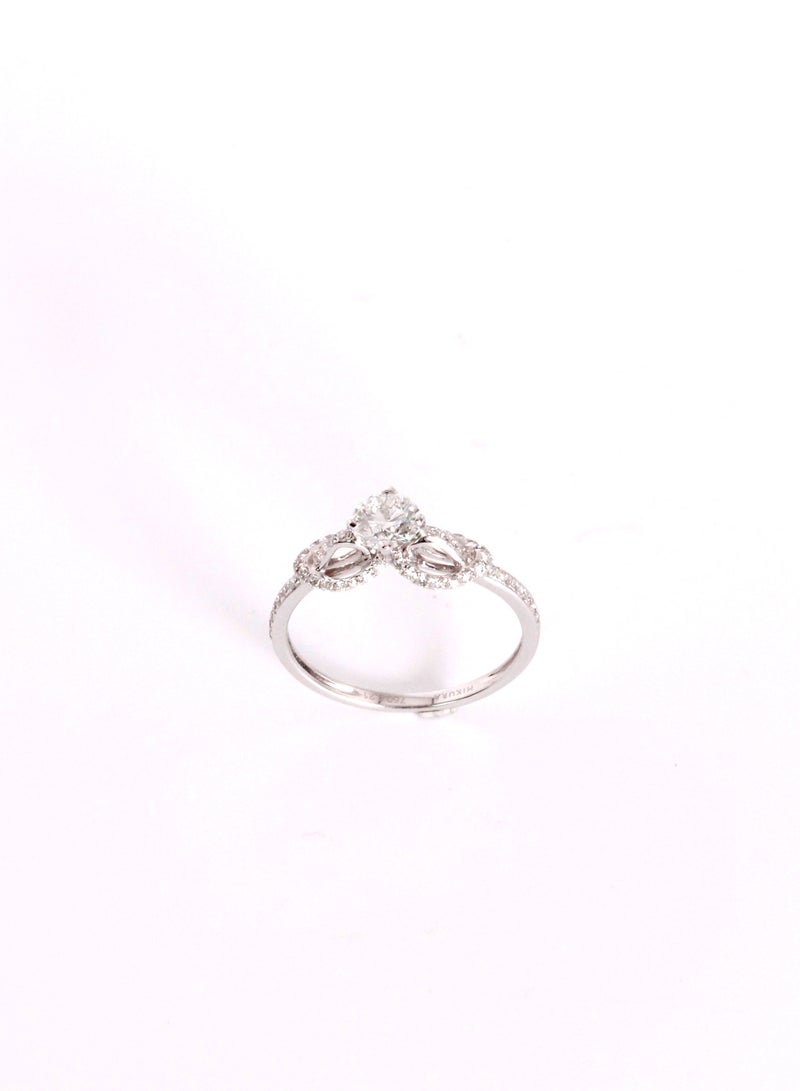 MIKURA Ring, F/G Color, VS1/SI Clarity, 18KW, 52D Round Brilliant  - Image 1