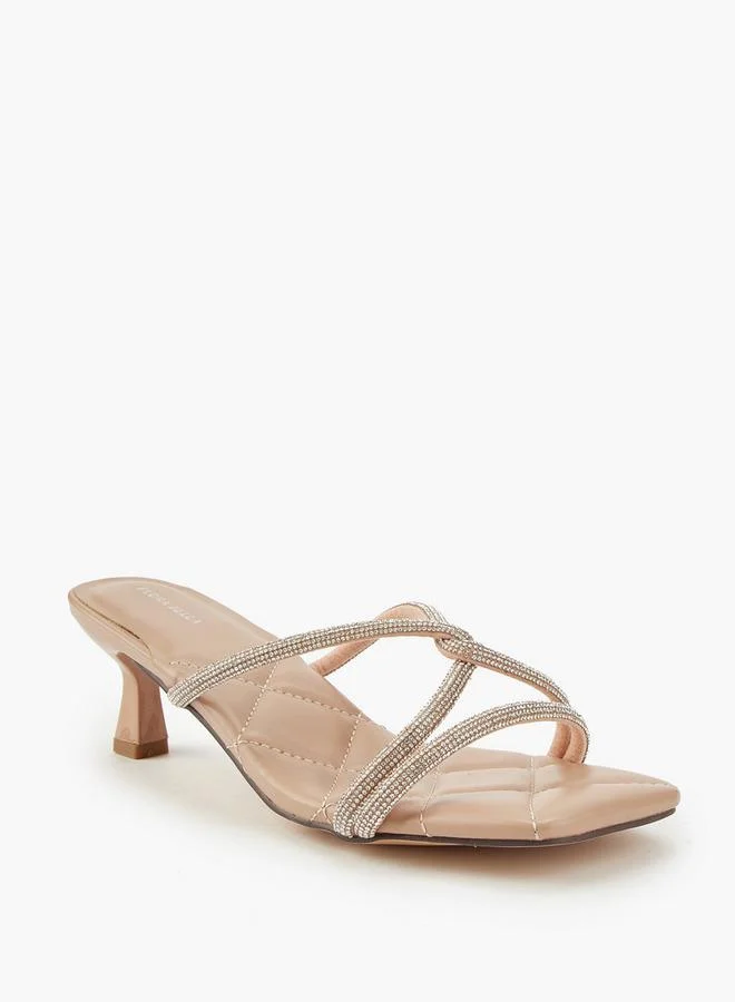 فلورا بيلا من شو إكسبرس صنادل سهلة الارتداء بحزام مزخرف وكعب مائل