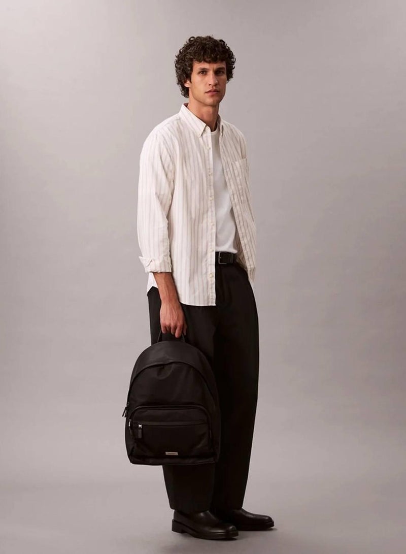 CALVIN KLEIN حقيبة ظهر نايلون غير لامع - Image 5