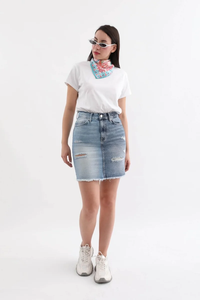 باني جينز Women's Blue Color Block Ripped Jean Skirt