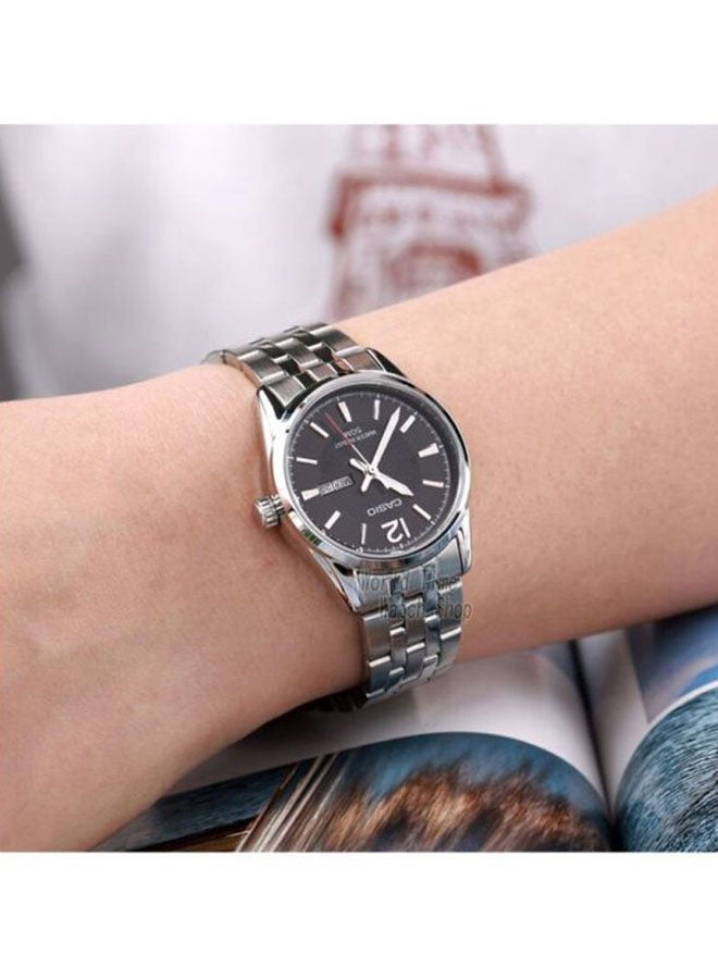 CASIO Men Stainless Steel Analog Watch MTP-1335D-1ADF - 38 mm - Silver - Image 4