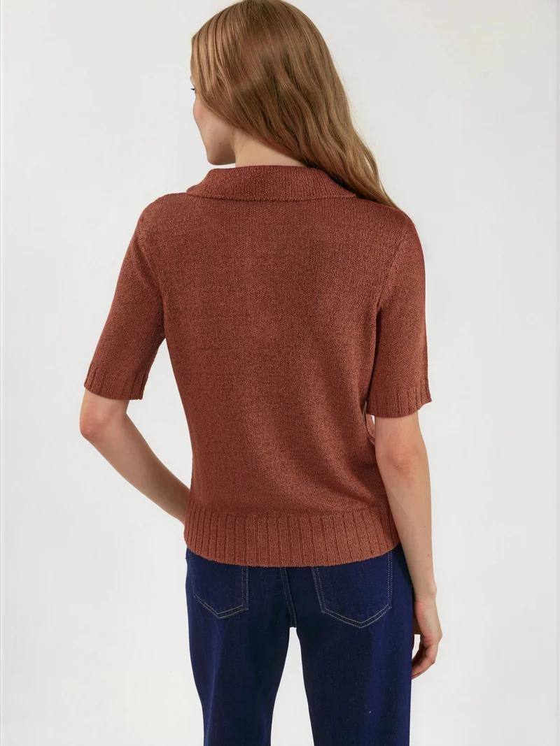 هيكاب Textured Knit Polo Collar Top