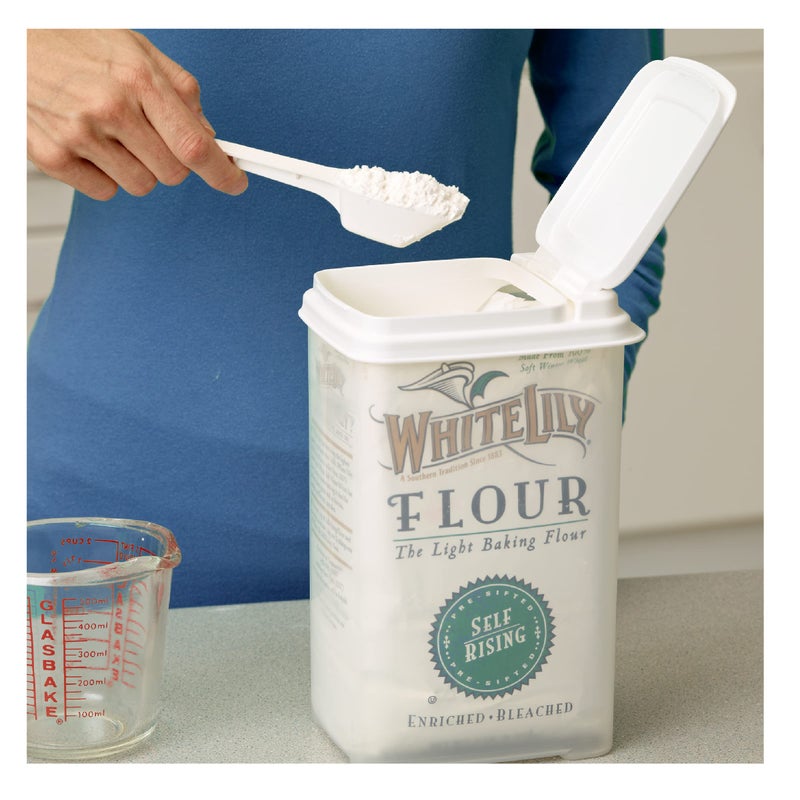 Buddeez Flour and Sugar Container - 3.75 Quart All Purpose Kitchen Organization and Storage Unit, Large Food Storage Container For Kitchen and Organizing Your Pantry (with Scoop) - Image 2