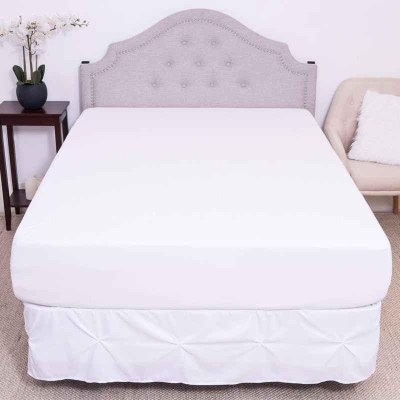 Sweet Home Collection Sweet Home Collection Premium Waterproof Mattress Protector  Soft Cotton Bed Guard with Membrane Back Coating  Cover Protects Against Bedwetting Queen White Pack of 1