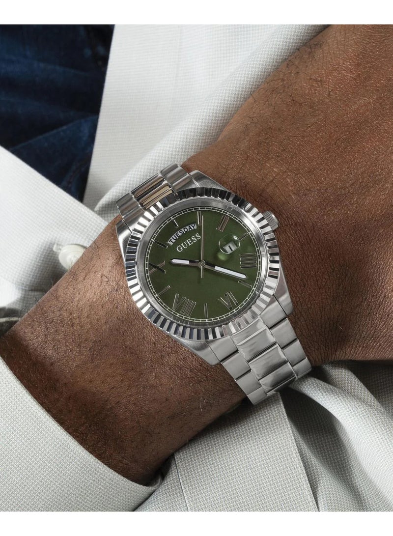 GUESS ساعة يد للرجال بقرص أخضر وحالة فضية اللون كوارتز - GW0265G10 - Image 5