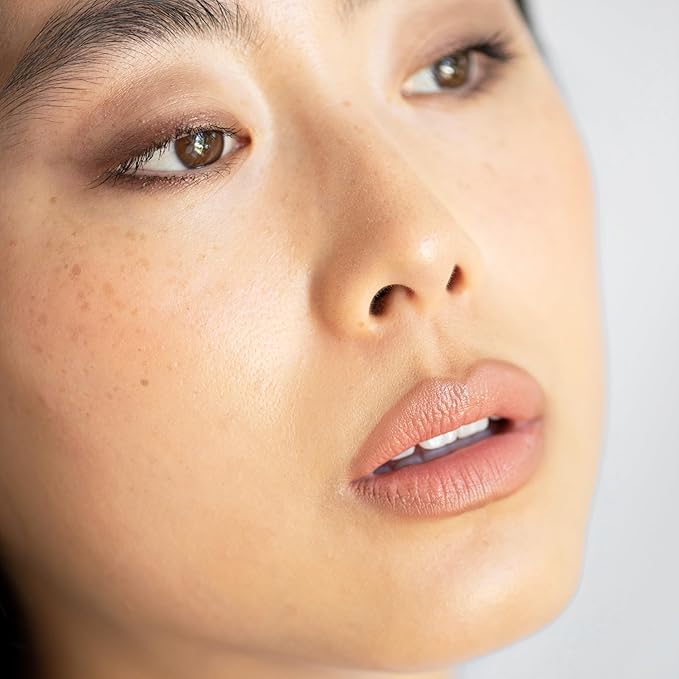 Ere Perez Jojoba Eye Pencil Oro Natural Soft Eyeliner Pencil for Eye Makeup Smudged Look Eyeshadow pencil Long Lasting Eyeliner - Image 5