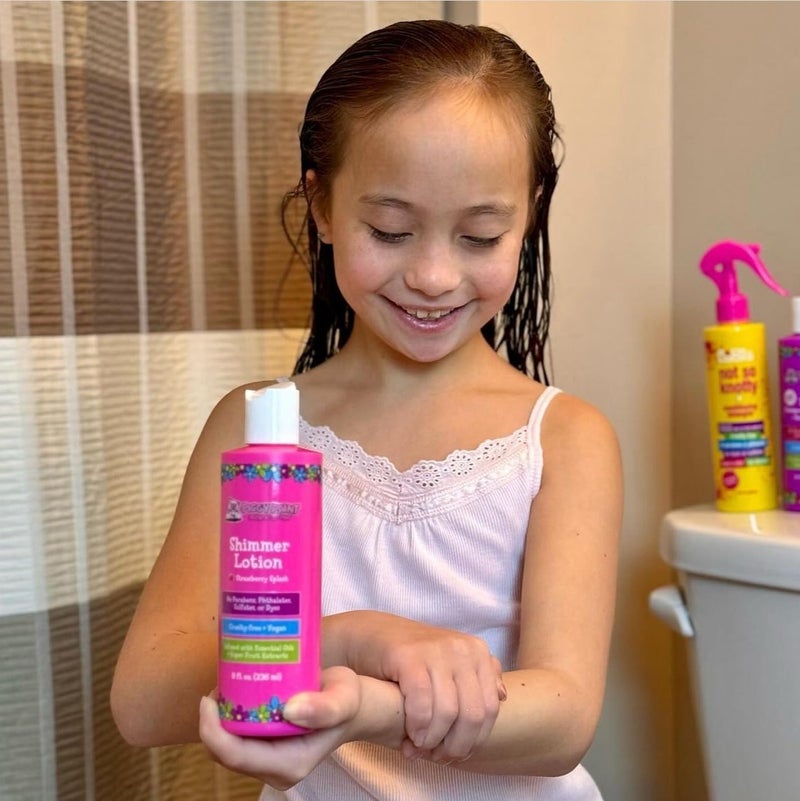 Piggy Paint Bundle Shimmer Lotion and 3in1 Shampoo Body Wash Bubble Bath - Image 5