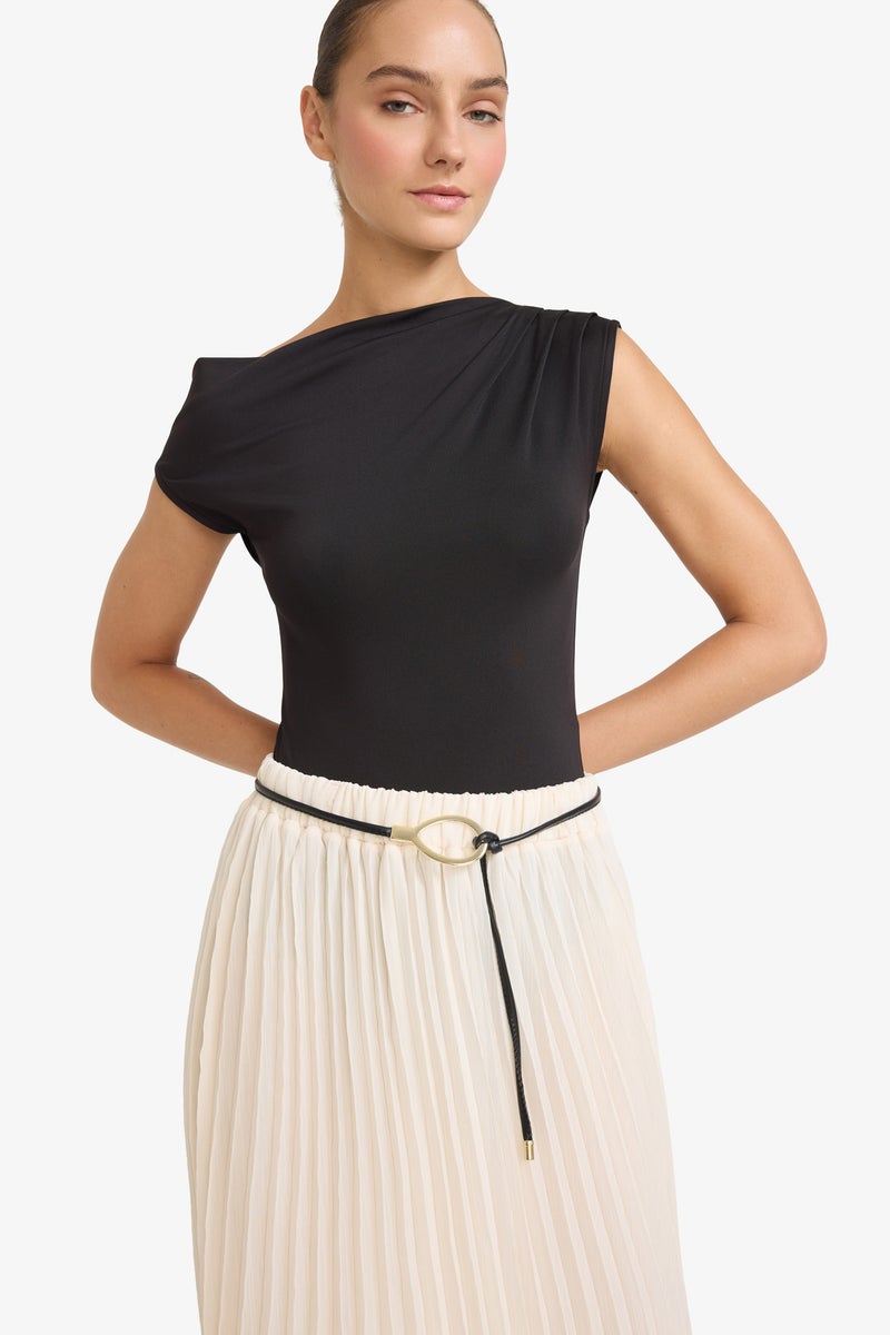 DeFacto Black Woman Body Suit Short Sleeve T-Shirt Casual - Image 3