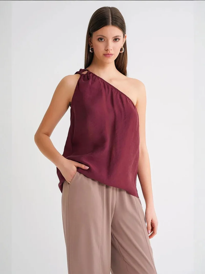 MixRay Mixray Asymmetrical Collar Accessory Detailed Top