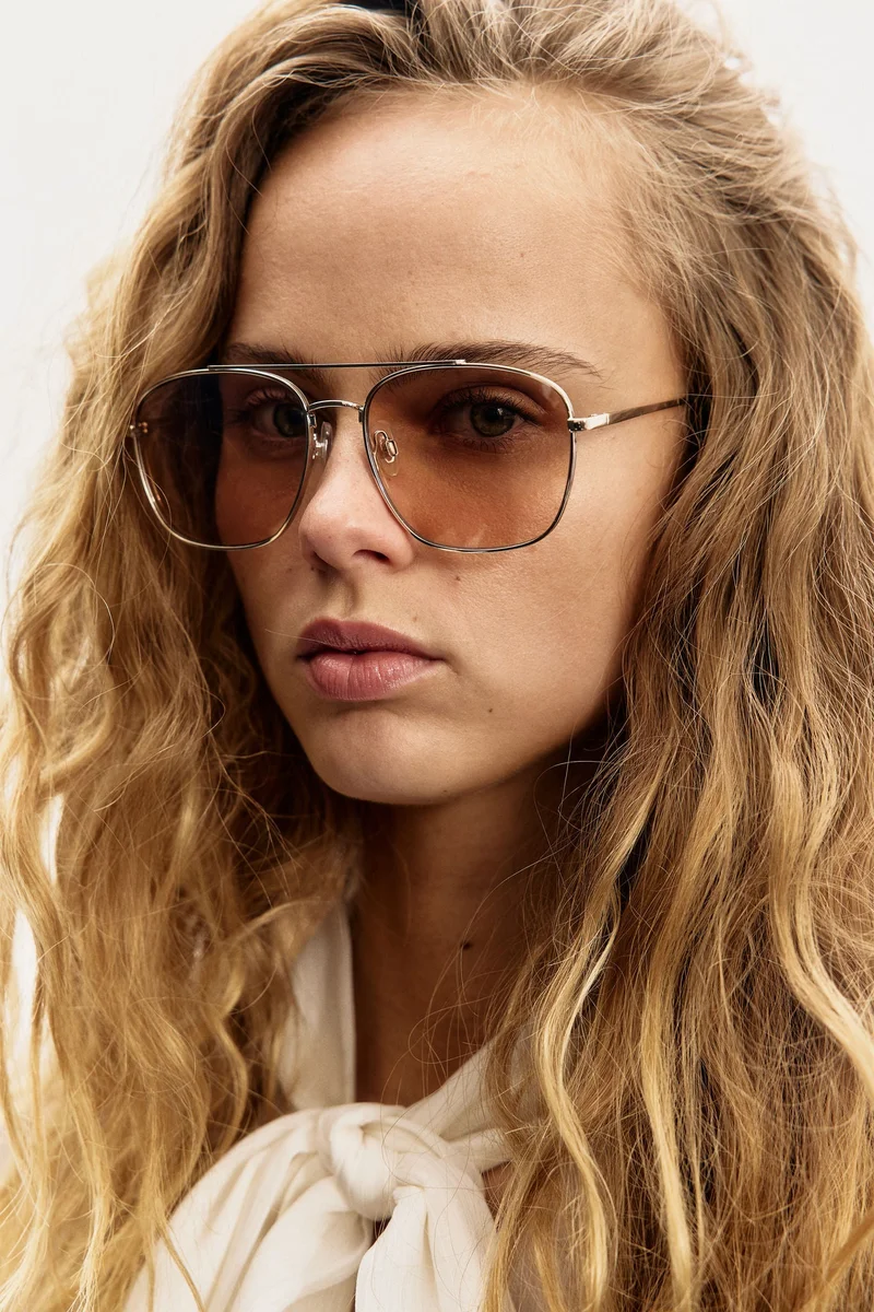 اتش اند ام Aviator-style sunglasses