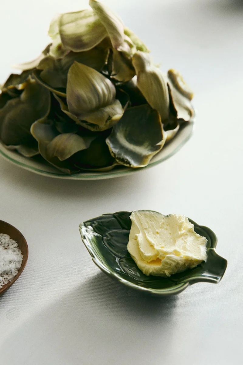 H&M Extra-small figurative stoneware serving bowl