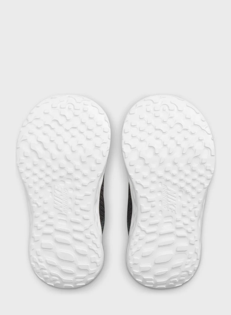 Nike Revolution 6 Nn Se
