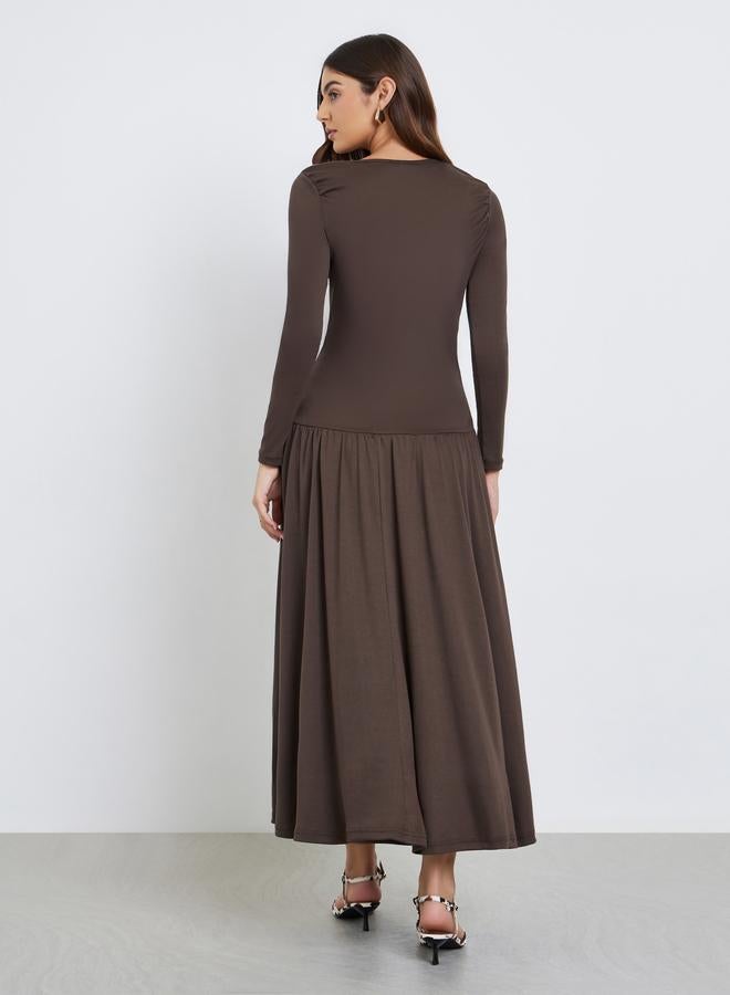 Styli Brown Gathered Detail A-Line Maxi Dress - Image 4