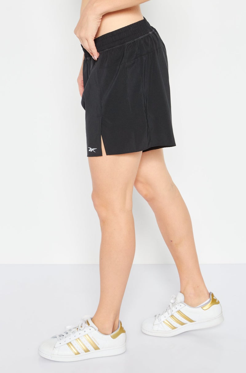 Reebok شورتات تدريب رياضية للنساء بشعار العلامة التجارية، أسود - Image 4