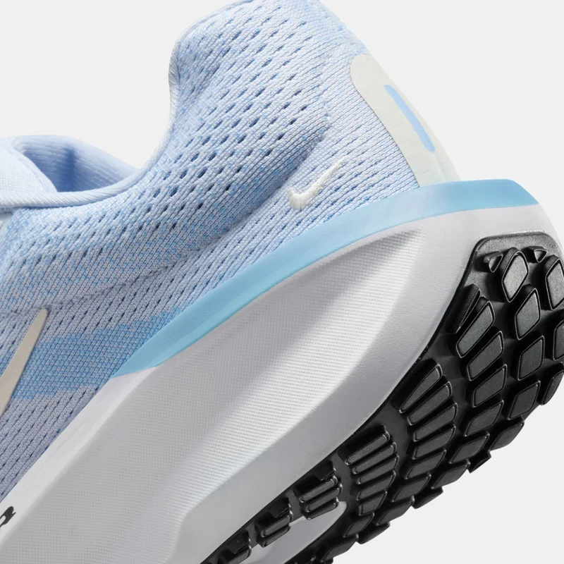 Nike Women's Winflo 11 Road Running Shoes