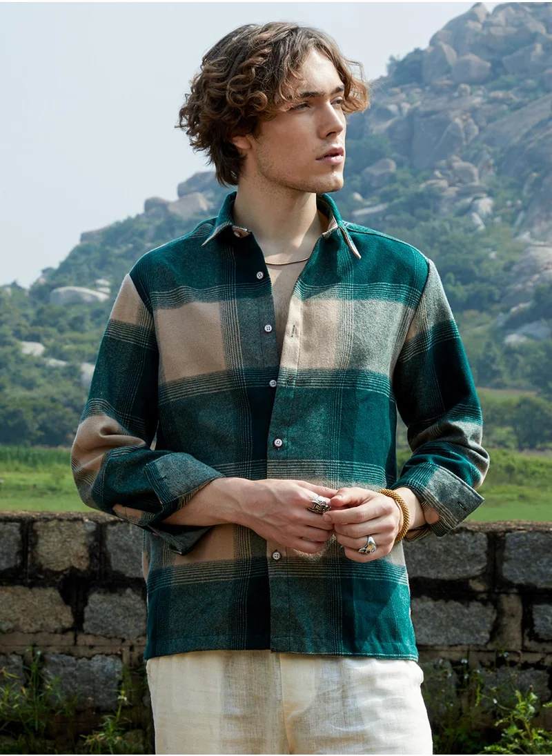 كامبوس سوترا Men's Emerald Green & Buff Beige Vignette-Checkered Oversized Shirt