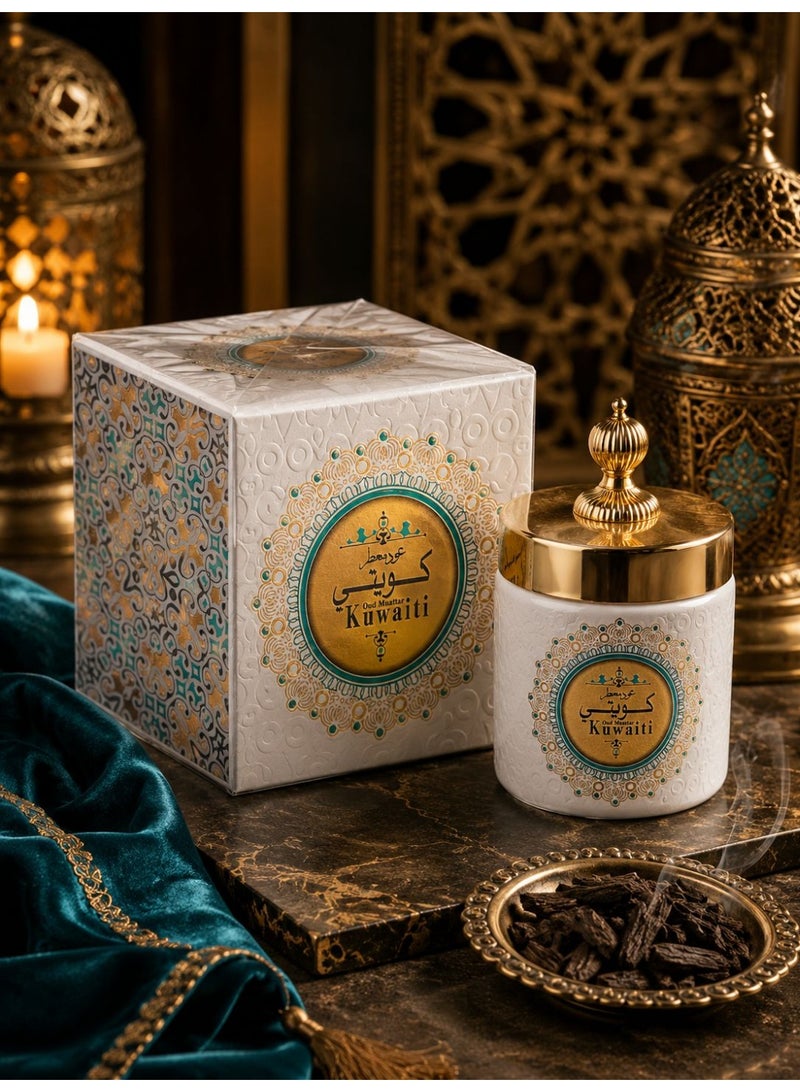 عود معطر كويتي — بخور فاخر بعبق الخليج