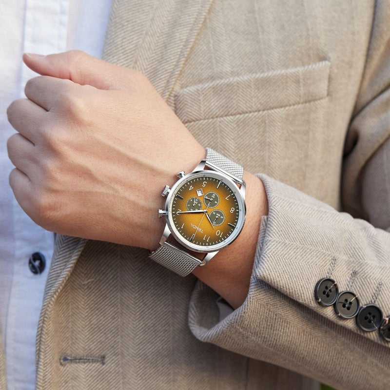 ترندا ساعة رجال ستانلس ستيل من TRNDA - مينا بُنّي  أنيقة وسوار شبكي فضي - Image 2