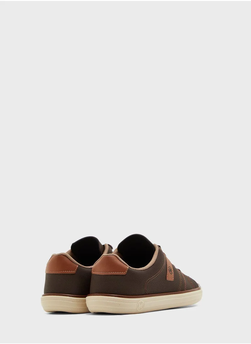 MOLEKINHO Kids Adarsh Sneakers
