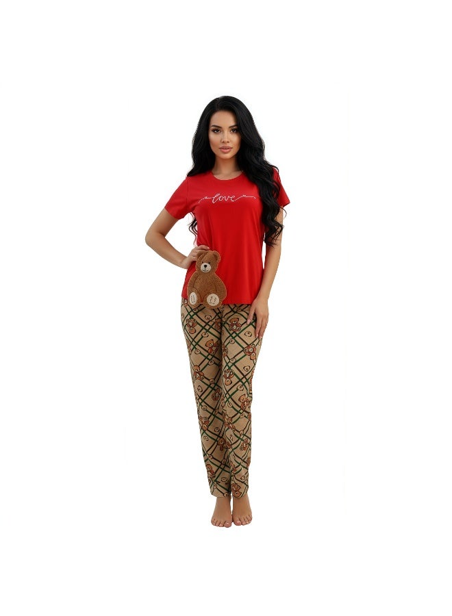 جوانا طقم بيجامة نسائي بطبعة "حب"، قميص بأكمام قصيرة وبنطال طويل، باللون الأحمر - Image 1