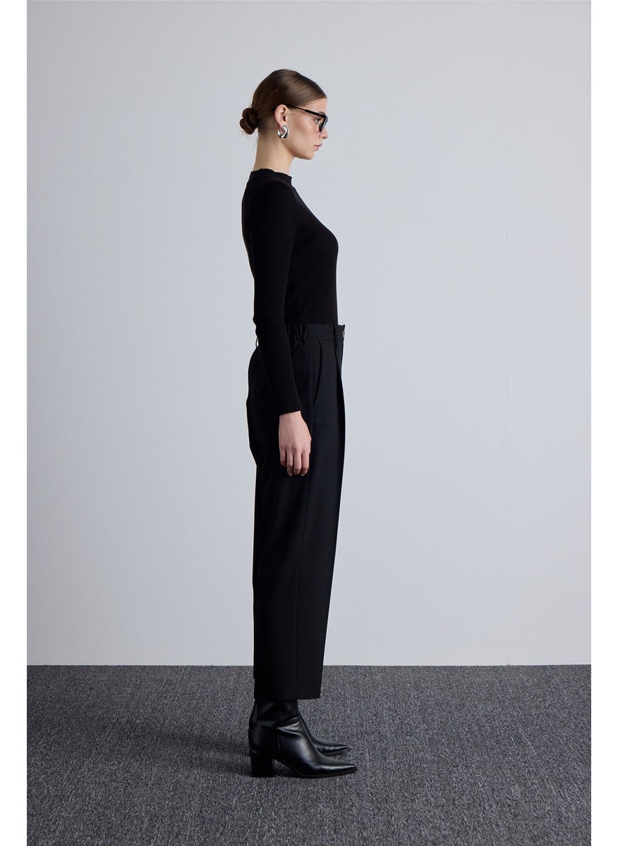 Manuka Classic Cut Pleated Detailed Trousers Black  - Image 5