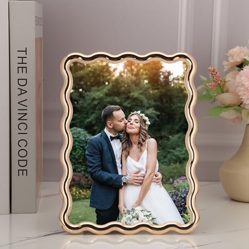 GorYeeFine 5x7'' Hi-End Zinc Alloy Gold Picture Frame with Wave Design - Modern Glamour 7x5'' Gold Picture Frames for Desktop and Wall Hanging. - Image 2