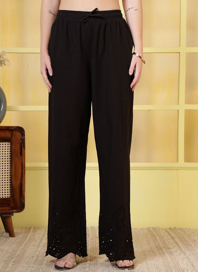 Rue Collection سروال بارالل مرتفع الخصر مزخرف باللون الأسود للنساء - Image 1