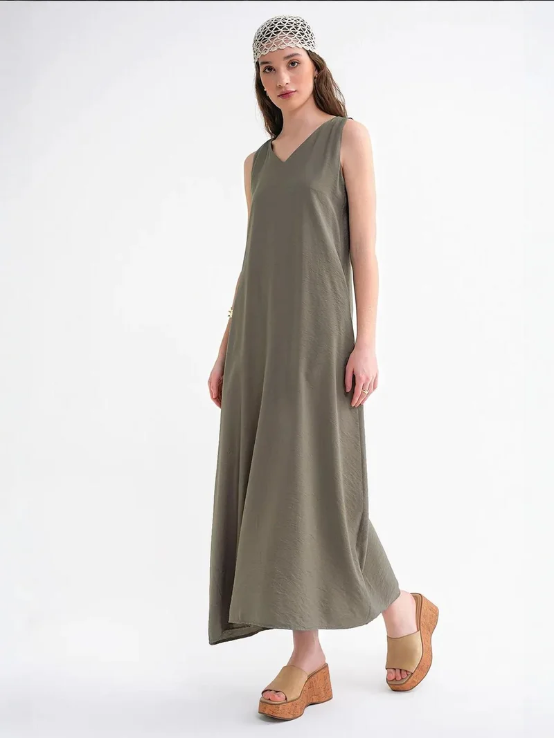 MixRay Mixray V-Neck Sleeveless Maxi Dress with Pockets
