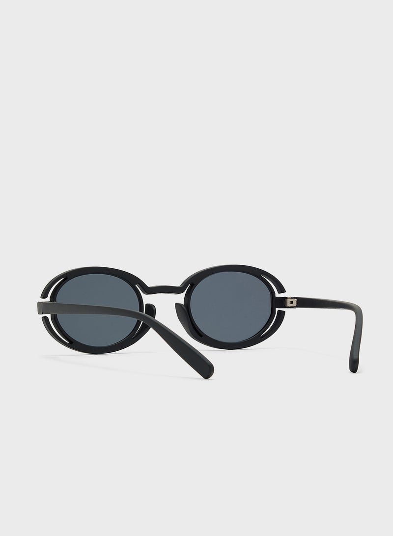 Seventy Five Round Streetwear Casual Sunglasses  - Image 3