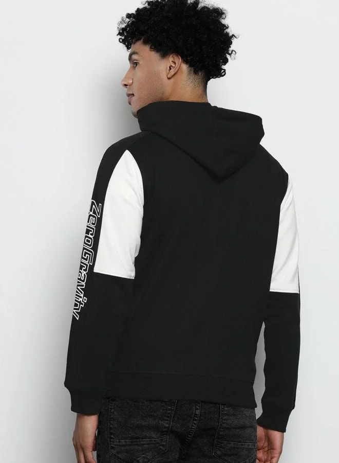 The Indian Garage Co  The Indian Garage Co Men Regular Fit Colourblocked Round Neck Full Sleeves Sweatshirt  | Best Price UAE