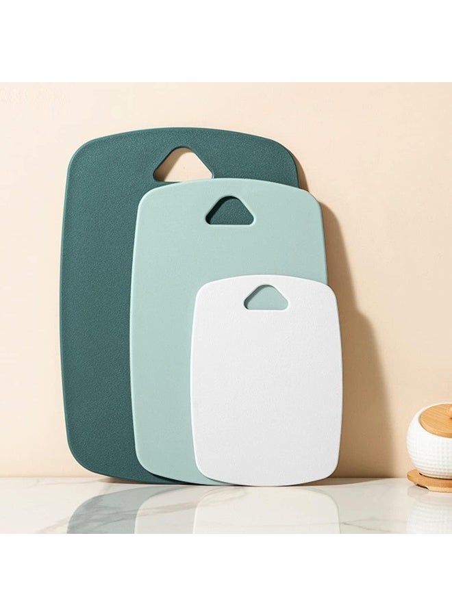 كيتشينو مجموعة الواح تقطيع بلاستيكية من 3 قطع، الواح تقطيع سميكة للمطبخ للحوم والخضروات والفواكه بمقبض سهل الامساك، امنة للاستخدام في غسالة الصحون، مناسبة للتخييم في الهواء الطلق وسيارات ار في (اخضر) - Image 1