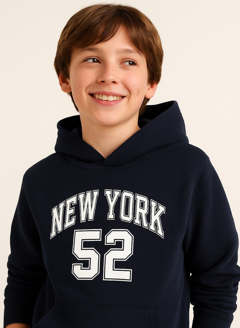 فكتور اند جين هودي برسومات نيويورك  للأولاد باللون الكحلي - Image 5