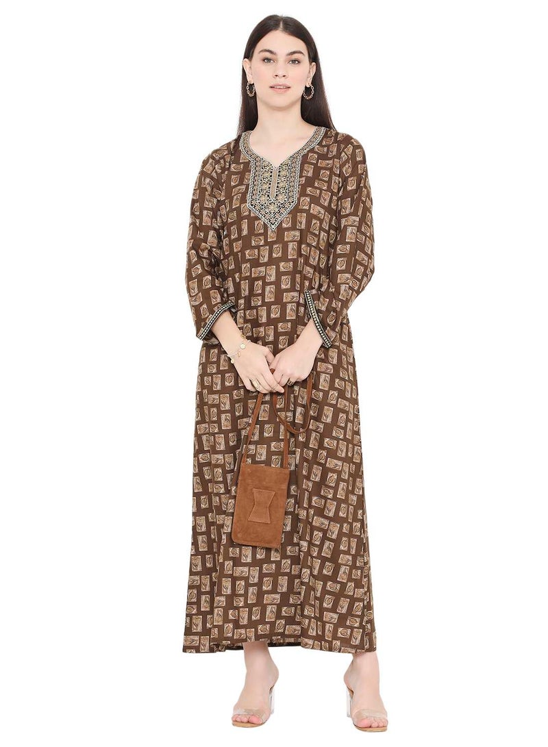 هانا آند سارا جلابية يومية مطبوعة بتطريز خيوط فريد - Image 1