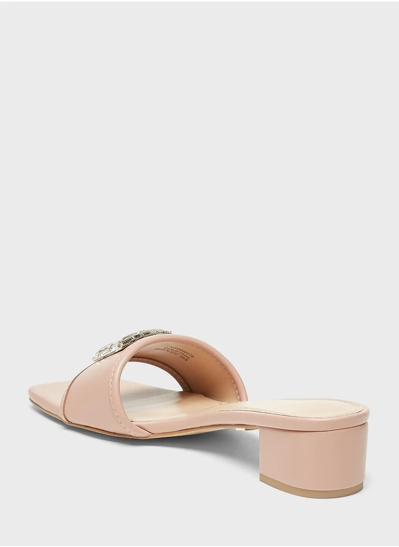 سيليست One Strap Low Heel Sandals